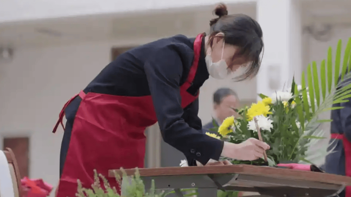 高考601分女生選擇殯葬專業的深度探究_精選解釋