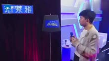 张杰与粉丝合唱逆战，音乐的力量与粉丝的热情