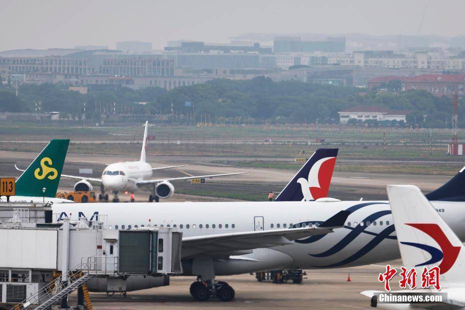 一、標題，C919首飛滬港定期航班，開啟航空新篇章