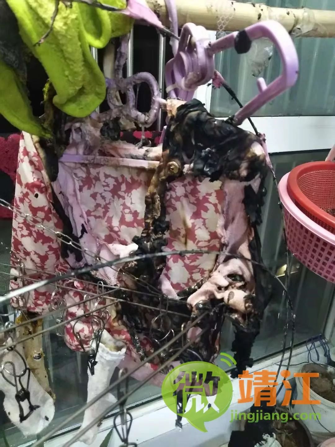 烟花炸坏干洗店衣服的悲剧与反思