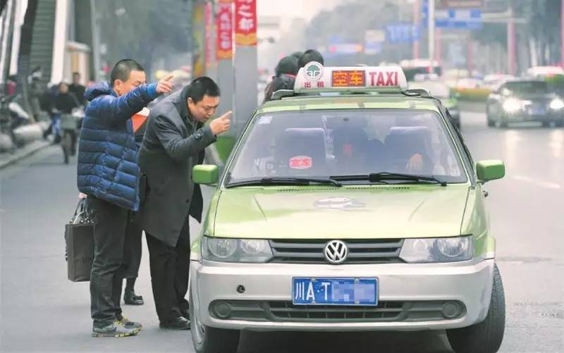 开出租车意外发现双胞胎兄弟，一次错认的奇妙缘分