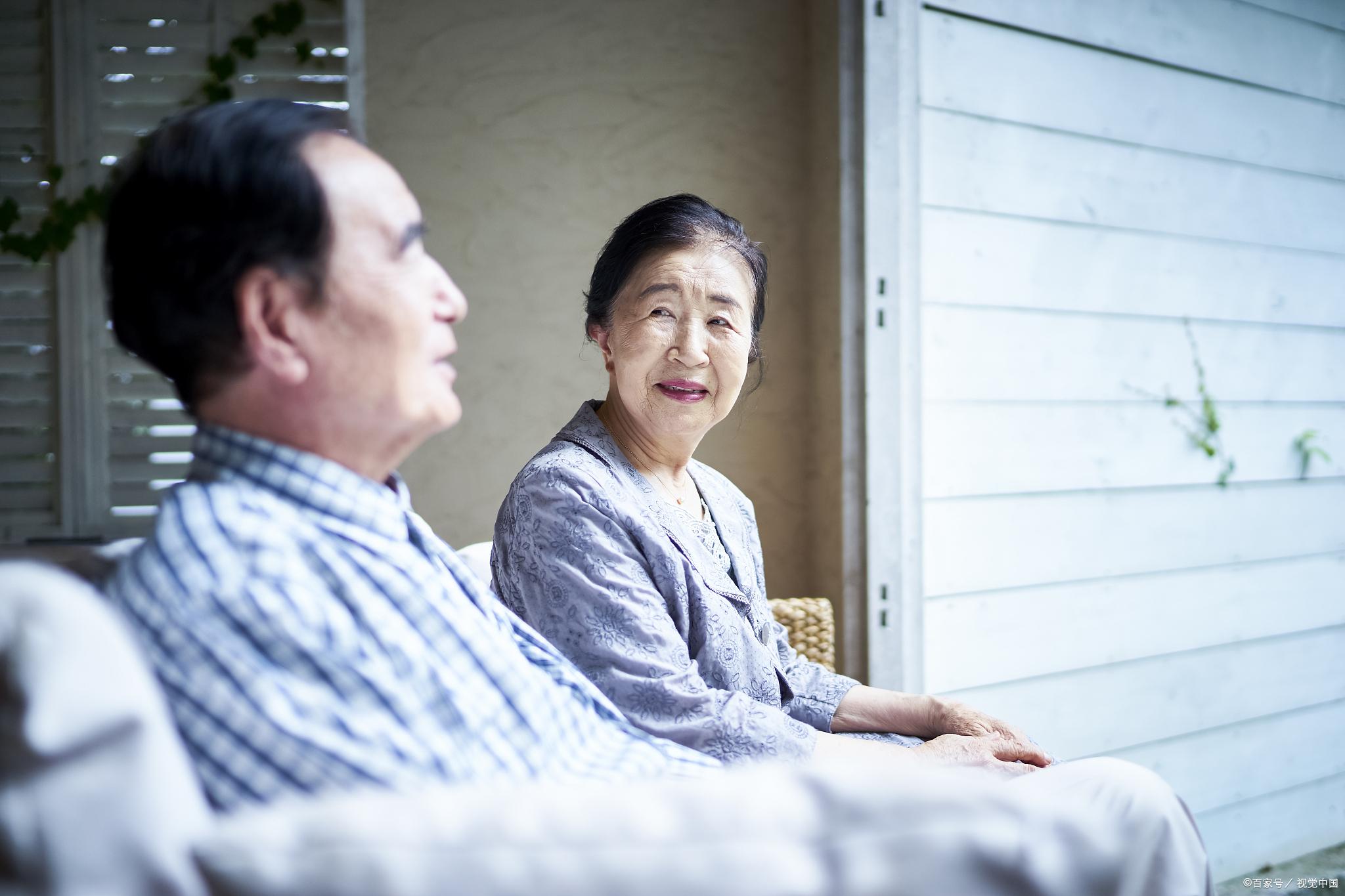 離婚外賣小哥獨自撫養(yǎng)孩子的挑戰(zhàn)與堅韌