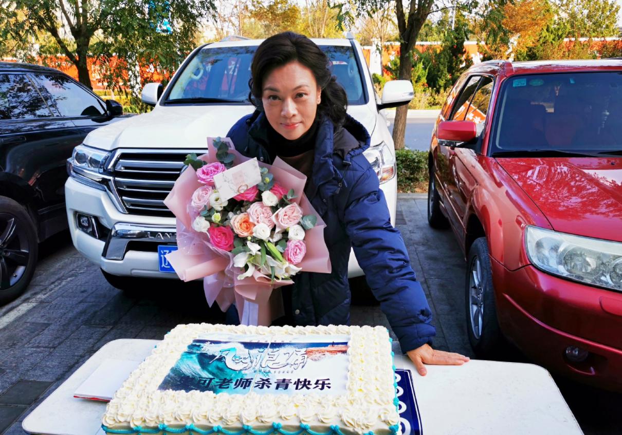 九胞胎女子最后两胎遭遇不幸，引发社会关注与思考