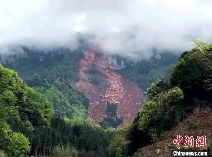 四川山体滑坡吞噬生命，生死未卜达数十人！