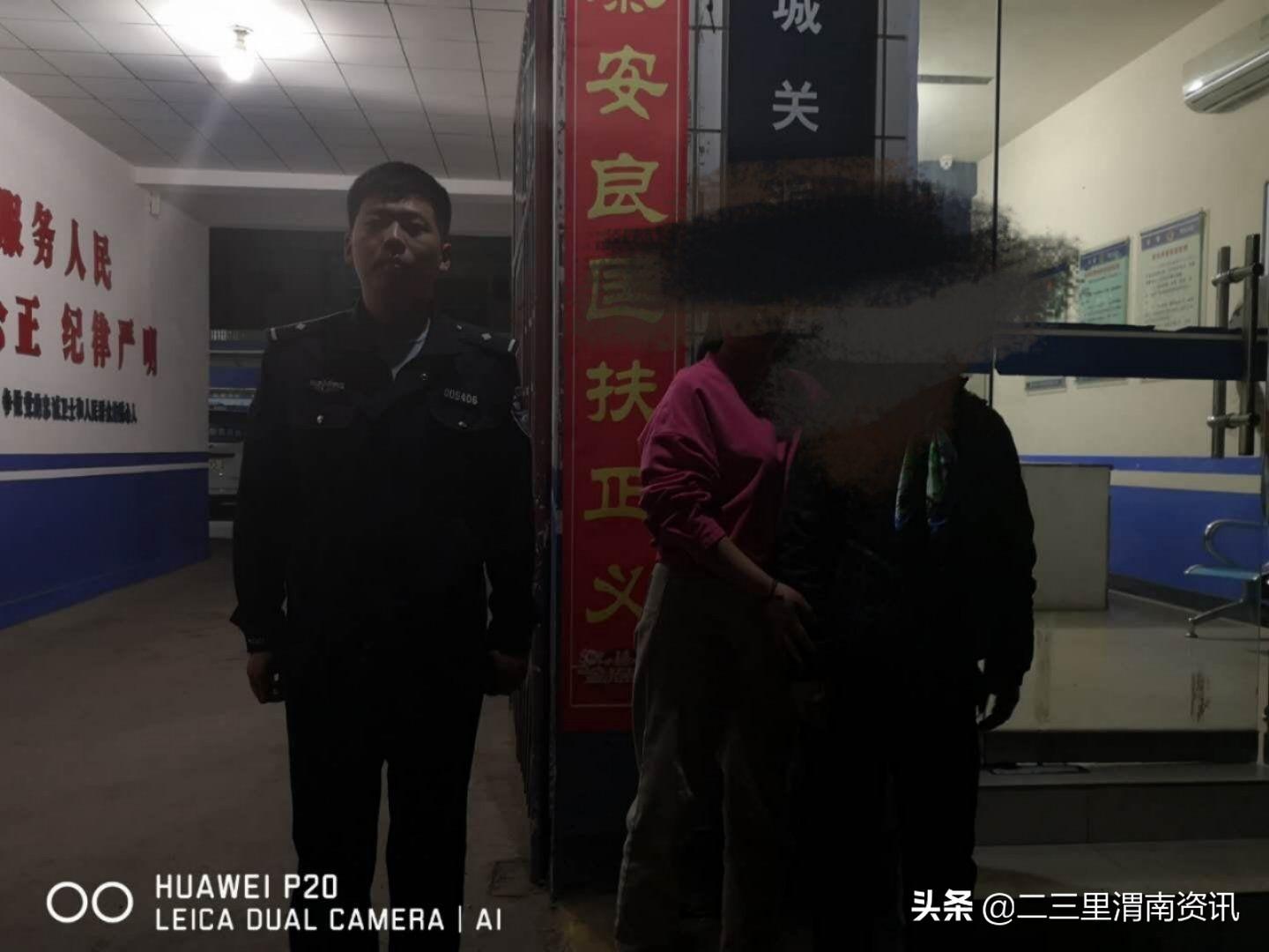 男子超市狂购67张购物卡，店员瞬间警觉触发报警机制，背后真相揭秘！