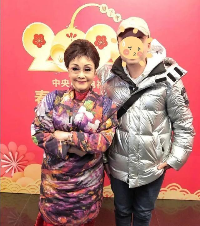 歌手2025网传豪华阵容引爆热议，神秘嘉宾令人期待！一探究竟！