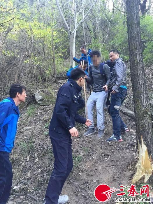 踏青時(shí)刻危機(jī)突現(xiàn)，英勇民警水中勇救落水女孩，究竟背后隱藏著怎樣的溫情與智慧？