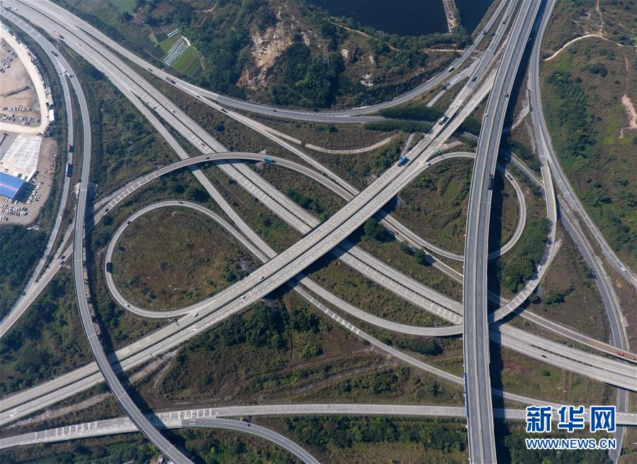 定向铺路再夯实，构建坚实人生之路的三大基石