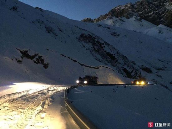 游客生死未卜，4500米雪山驚魂待援！