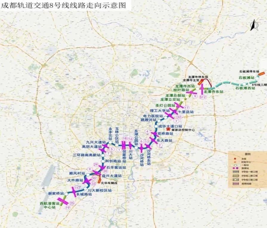 成都教师地铁批改试卷背后的故事，敬业还是压力？