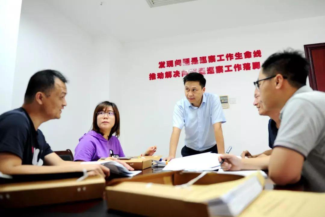 震惊！男子偷存巨额水费达两千吨，警方揭秘背后真相！