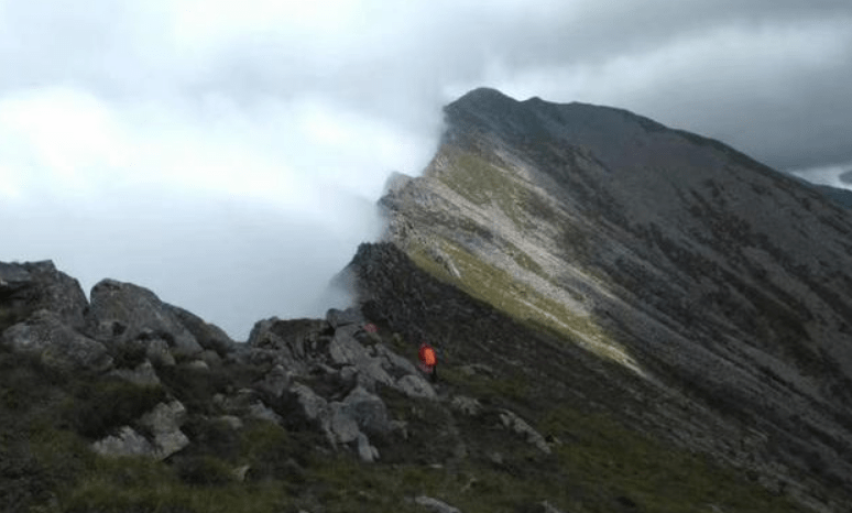 穿越鳌太线获救竟遭处罚？真相究竟如何？